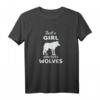 Just A Girl Who Loves Wolves - Geschenk T-Shirt für Wolfsfans und Tierliebhaberinnen